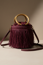 Chargez l'image dans la visionneuse de la galerie,Bucket Bag Franjas Vinho - Frente
