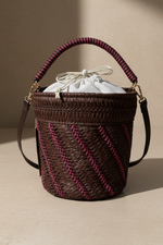 Carregar imagem no visualizador da galeria, Bucket Bag Raffia - Detalhe
