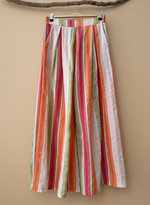 Load image in the gallery viewer,Calças riscas - frente
