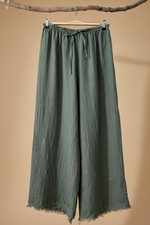 Cargue la imagen en el visor de la galería,Calças wide leg verde - frente
