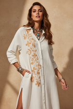 Carregar imagem no visualizador da galeria, Camisa maxi bordada c/ bolsos DEMETER
