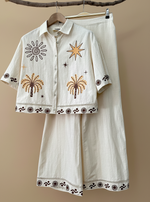 Load image in the gallery viewer,Camisa detalhe frente
