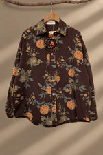 Load image in the gallery viewer,Camisa floral de frente
