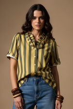 Carica l'immagine nel visualizzatore della galleria,Camisa riscas modelo frente
