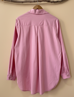 Carregar imagem no visualizador da galeria, Camisa rosa costas

