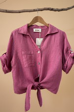 Carregar imagem no visualizador da galeria, Camisa Rosa - Frente com Nó
