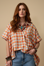 Carica l'immagine nel visualizzatore della galleria,Camisa oversize assimétrica DALLAS
