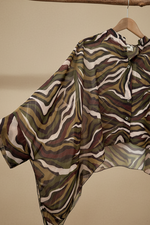 Cargue la imagen en el visor de la galería,Camisa zebra - frente aberta
