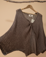 Load image in the gallery viewer,Camisola malha aberta lateral
