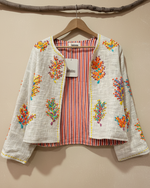 Carregar imagem no visualizador da galeria, Casaco bordado vista frontal
