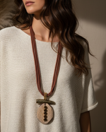 Carregar imagem no visualizador da galeria, Colar étnico madeira - Modelo fashion
