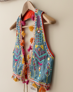 Carica l'immagine nel visualizzatore della galleria,Colete bordado lateral
