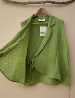 Carregar imagem no visualizador da galeria, Colete linho verde - aberto
