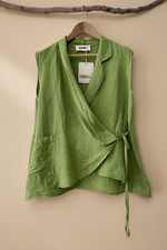 Carregar imagem no visualizador da galeria, Colete linho verde - frente
