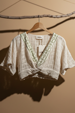 Carregar imagem no visualizador da galeria, Conjunto creme - top frente

