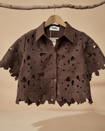 Cargue la imagen en el visor de la galería,Conjunto renda castanho - camisa frente
