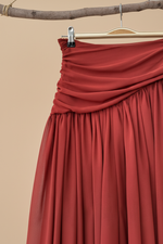 Load image in the gallery viewer,Conjunto vermelho cós detalhe
