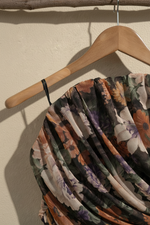 Cargue la imagen en el visor de la galería,Corpete floral - detalhe v2
