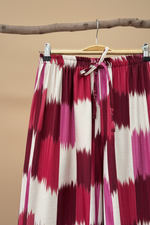 Load image in the gallery viewer,Detalhe cós ikat
