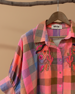 Carregar imagem no visualizador da galeria, Detalhe frontal
