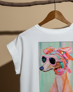 Cargue la imagen en el visor de la galería,Detalhe ilustração galgo - fundo estúdio bege
