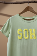 Chargez l'image dans la visionneuse de la galerie,Detalhe SOHO e etiqueta - fundo estúdio bege
