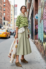 Load image in the gallery viewer,Editorial de moda boho-chic sem colar
