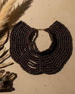 Carica l'immagine nel visualizzatore della galleria,Flat lay multi-strand bib necklace Naftalina
