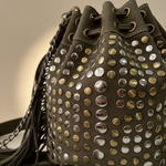 Carica l'immagine nel visualizzatore della galleria,Foto 4 — Detalhe tachas
