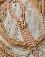 Chargez l'image dans la visionneuse de la galerie,Fundo madeira desgastada com pampas
