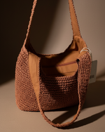 Carregar imagem no visualizador da galeria, Interior apoiado
