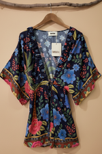 Carregar imagem no visualizador da galeria, Kimono Azul - Frente Fechada
