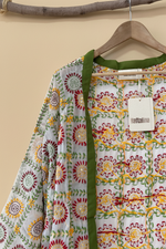 Carregar imagem no visualizador da galeria, Kimono bordado à mão — detalhe
