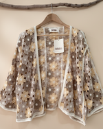 Chargez l'image dans la visionneuse de la galerie,Kimono cabide frente
