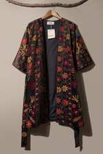 Load image in the gallery viewer,Kimono de frente aberto
