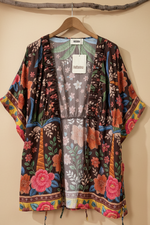 Carregar imagem no visualizador da galeria, Kimono Floral - Frente Aberta

