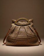 Carregar imagem no visualizador da galeria, Mala de palha vista frontal
