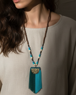 Carregar imagem no visualizador da galeria, Modelo boho-chic com colar bicolor

