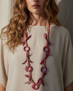 Carregar imagem no visualizador da galeria, Modelo boho-chic com colar
