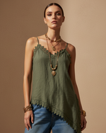 Carregar imagem no visualizador da galeria, Modelo frente top alças khaki
