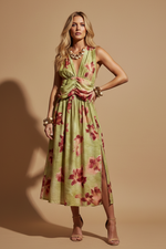 Carica l'immagine nel visualizzatore della galleria,Modelo loura Naftalina - vestido floral frente
