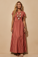 Chargez l'image dans la visionneuse de la galerie,Modelo loura vestido terracota frente
