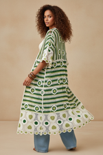 Chargez l'image dans la visionneuse de la galerie,Modelo Naftalina — kimono crochet costas
