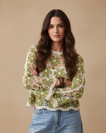 Carregar imagem no visualizador da galeria, Modelo Naftalina — top crochet verde frente
