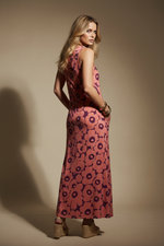 Carregar imagem no visualizador da galeria, Modelo Naftalina Vestido Floral — Costas
