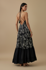 Carica l'immagine nel visualizzatore della galleria,Modelo vestido preto costas
