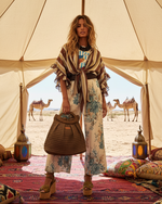 Carregar imagem no visualizador da galeria, Naftalina – Editorial Tenda Berbere Cru
