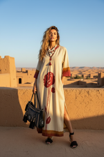 Carica l'immagine nel visualizzatore della galleria,Naftalina – Lifestyle Marrocos – Cabelo Louro
