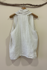 Carregar imagem no visualizador da galeria, Natural linen wrap top back view studio background
