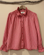 Carregar imagem no visualizador da galeria, Red gingham blouse front view - studio background
